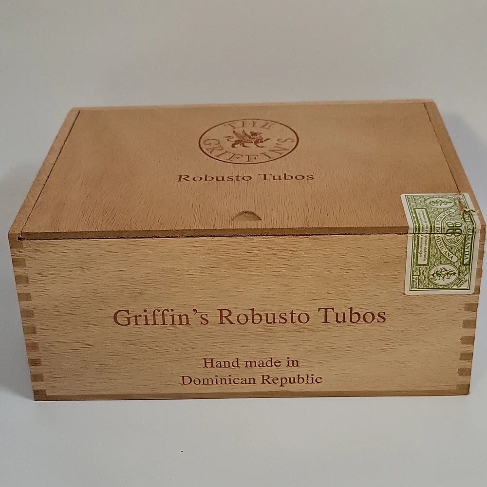 The Griffin's Robusto Tubos Empty Wood Cigar Box
